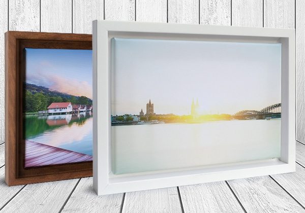 Floating Frame Canvas New York Banners Description